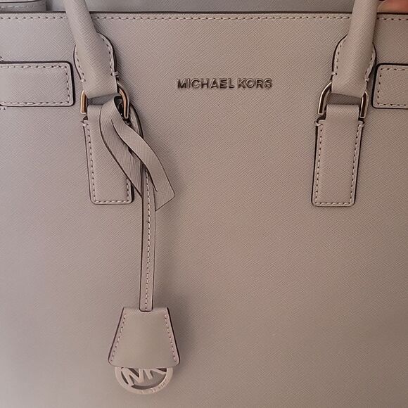 Michael Kors Bag - Picture 2 of 7